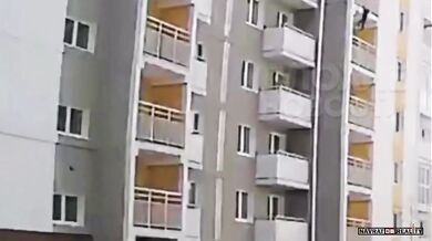 Záchrana dítěte na balkoně