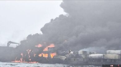 Tanker s palivem pro americkou armádu hoří u britského pobřeží po srážce s nákladní lodí