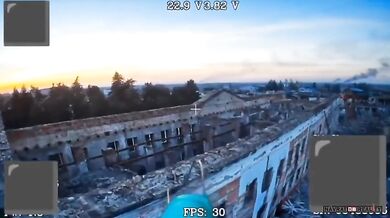 Přelet dronu nad ruským městem Sudža v Kurské oblasti