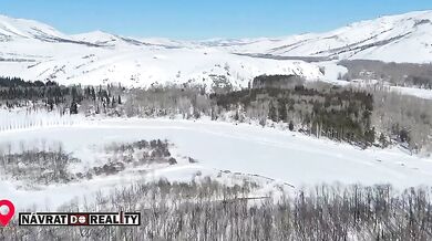 Odstřelování ledu kvůli uvolnění zamrzlých řek