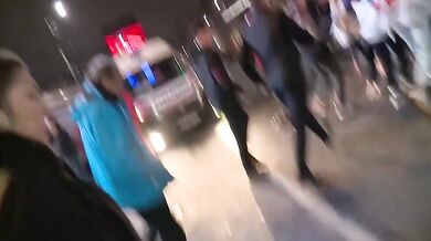 Srbsko popírá použití sonické zbraně proti demonstrantům