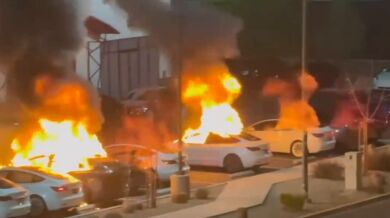 Zapálené Tesly v Las Vegas