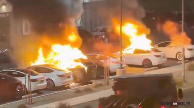 Zapálené Tesly v Las Vegas