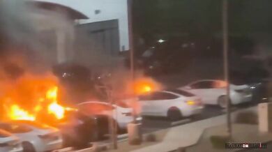 Zapálené Tesly v Las Vegas