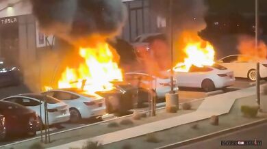 Zapálené Tesly v Las Vegas