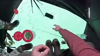 Když rybaříš na zamrzlém jezeře…