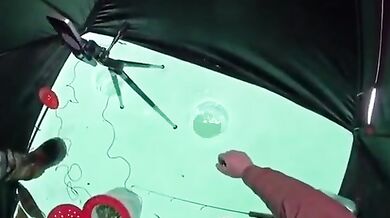 Když rybaříš na zamrzlém jezeře…