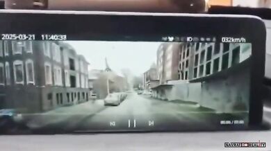 Řidič se jen o vlásek vyhnul pádu jeřábu