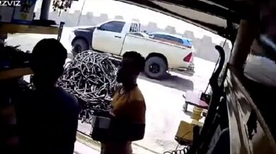 Muž jen o pár sekund unikl smrti