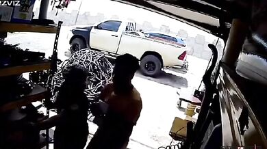 Muž jen o pár sekund unikl smrti