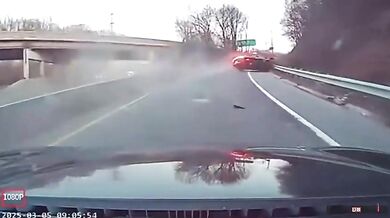 Policista havaroval při honičce v Hudson Valley