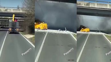 Nehoda na I-95 v USA: Bagr na návěsu poškodil most, havarovalo pět aut