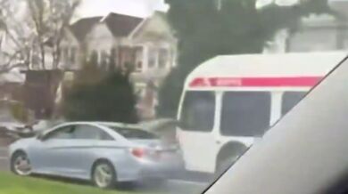 Sedm zraněných po nehodě autobusu SEPTA v severovýchodní Filadelfii