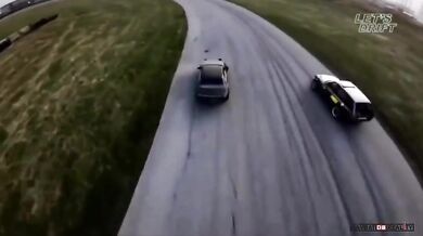 Pneumatika během závodu odletěla, pak se sama vrátila zpět