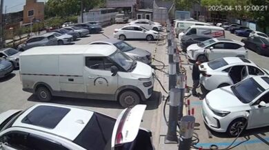 Když si spletete brzdu s plynovým pedálem