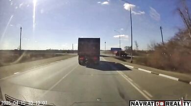 Motorkáři urazil náklaďák hlavu při nehodě