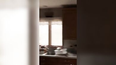 Obří kroupy v Nebrasce rozbíjely okna a ničily domy