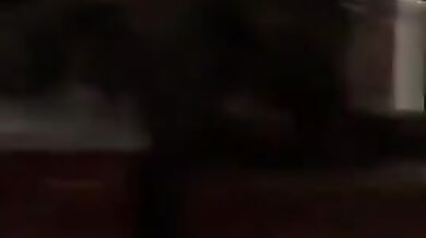 Obří kroupy v Nebrasce rozbíjely okna a ničily domy