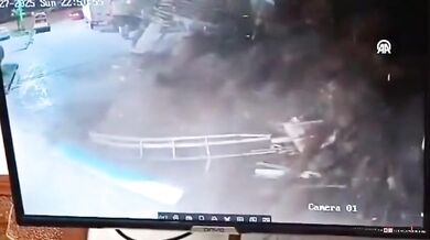 Sesuv půdy zabil muže a dvě dcery v Turecku