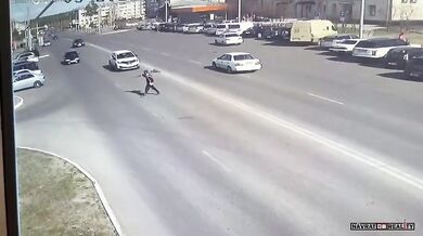 Přechod přes silnici bez rozhlédnutí...