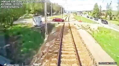 Nehoda na železničním přejezdu v Polsku