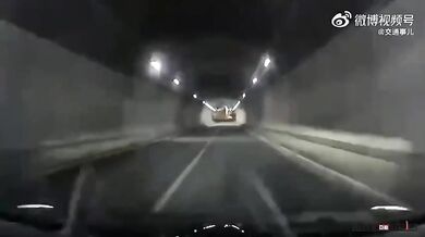 Další ukázka nebezpečí spojeného s rychlou jízdou