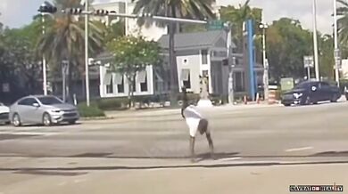 Řidič elektrického skútru jen o vlásek unikl vážné dopravní nehodě