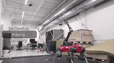 Čtyřnohý robotický hráč badmintonu