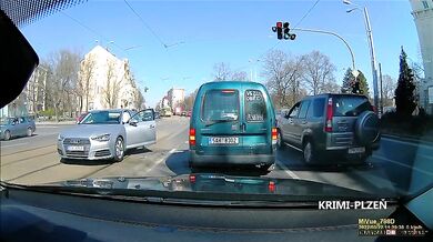 Řidič, který utekl od nehody v Plzni, byl dopaden