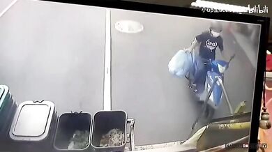 Když nestihnete popeláře