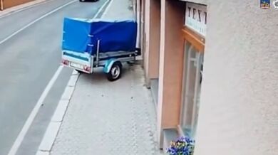 Nezajištěný vozík smetl chodce na Sokolovsku