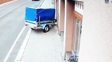 Nezajištěný vozík smetl chodce na Sokolovsku