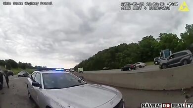 Opilá řidička zatčena po honičce na dálnici I-75, která skončila převrácením vozidla