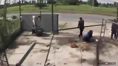 Dělníci přežili dopravní nehodu jen o vlásek