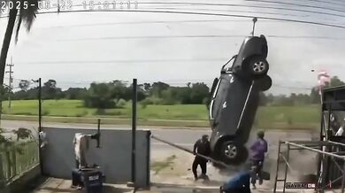 Dělníci přežili dopravní nehodu jen o vlásek