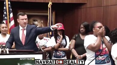 Policista v Michiganu jel rychlostí přes 180 km/h, když způsobil nehodu se dvěma oběťmi