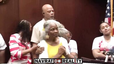 Policista v Michiganu jel rychlostí přes 180 km/h, když způsobil nehodu se dvěma oběťmi