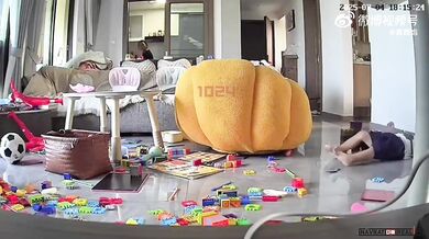 Děsivá situace při dětských hrátkách