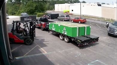 Pracovní nehoda s vysokozdvižným vozíkem #3