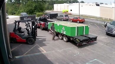 Pracovní nehoda s vysokozdvižným vozíkem #3