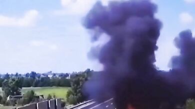 Tragédie na dálnici: Pád letadla v Itálii si vyžádal dva lidské životy