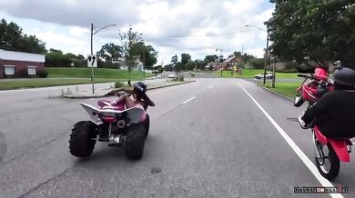 Blbnutí na čtyřkolce