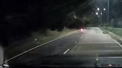 Šelma dostala chuť na skútraře