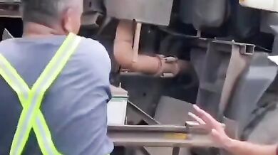 Kdo zapomněl zatáhnout ruční brzdu...?