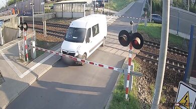 Dilema na železničním přejezdu v Krakově