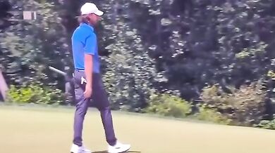 Moucha pomohla golfistovi Fleetwoodovi k birdie a výhře přes 21 milionů korun