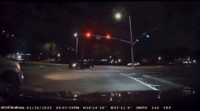 Tragická nehoda u stadionu LSU si vyžádala dva životy