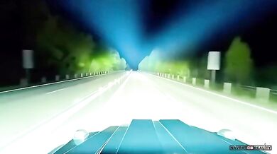 Jak vypadá 700 000 lumenů na autě?