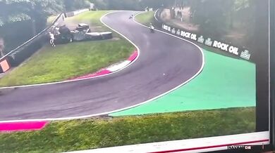 Nehoda motocyklového závodníka Gabriele Giannini na trati