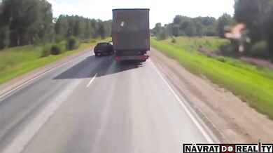 Nehoda při předjíždění